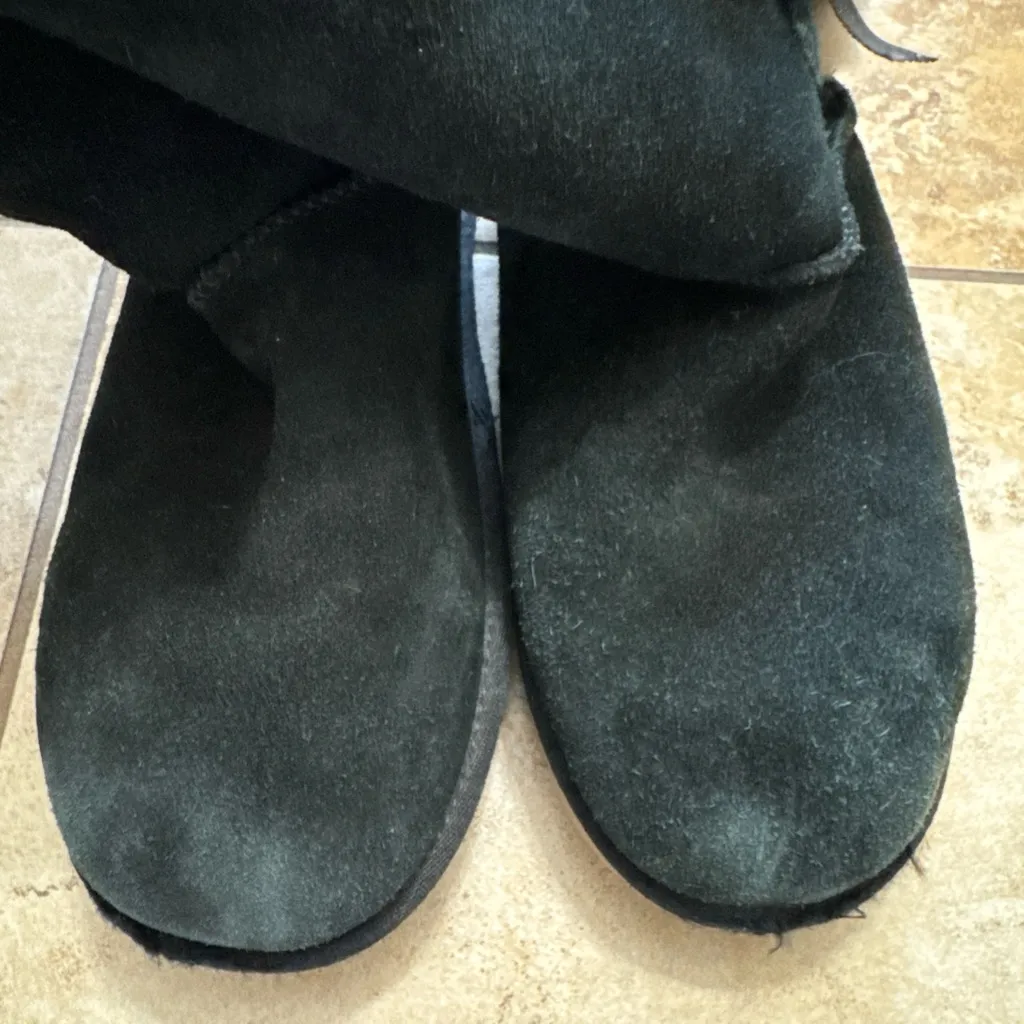 Koolaburra by UGG Black Boots Size 7 With Bows - Image 5
