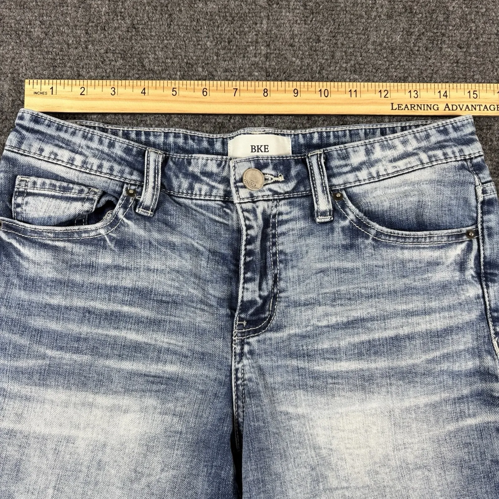 Buckle BKE Payton Shorts Womens 27 Fits 29x7 Distressed Denim‎ Jeans Medium Blue - Image 7