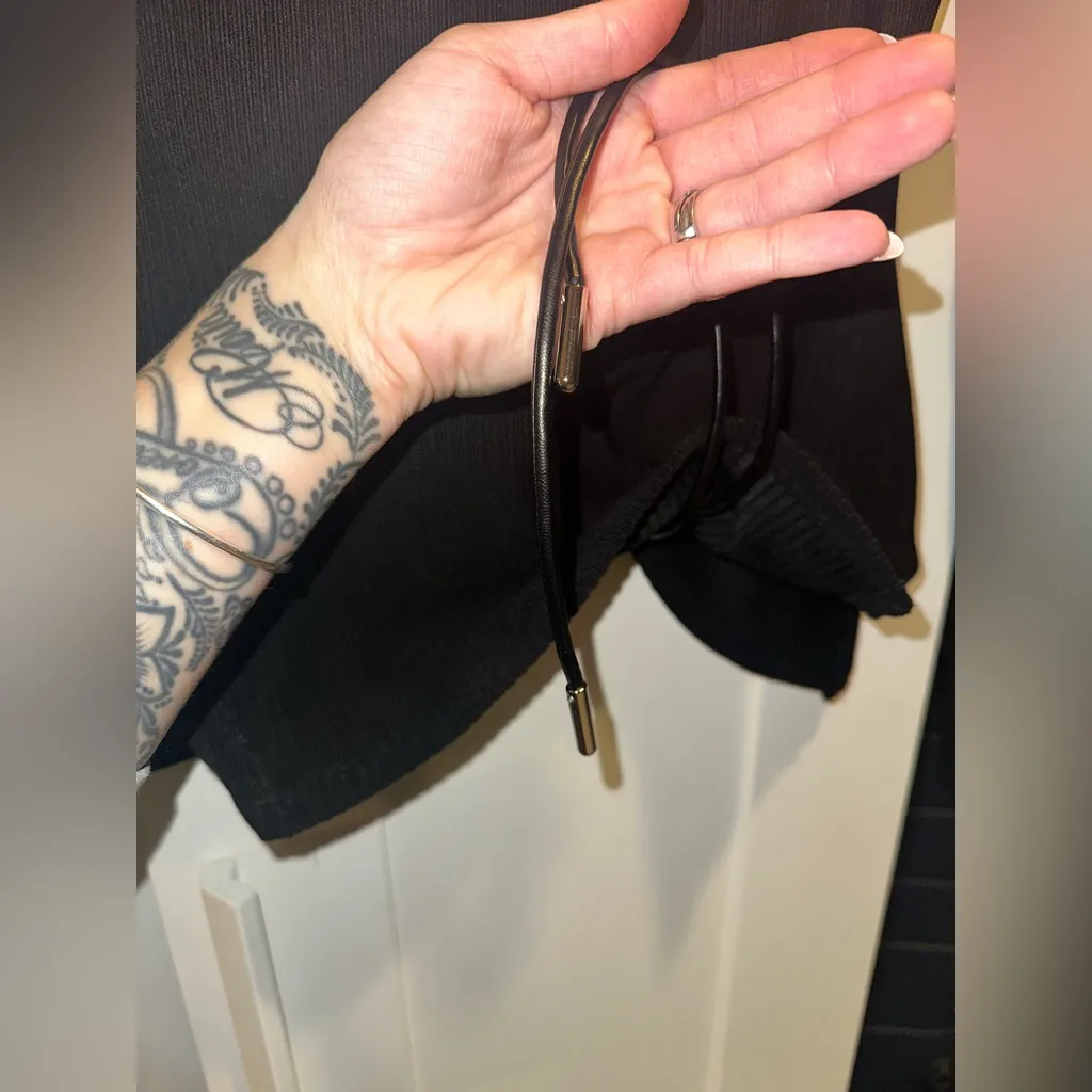 MANIÈRE DE VOIR BLACK RIBBED CUT OUT LACE UP TOP - Image 11