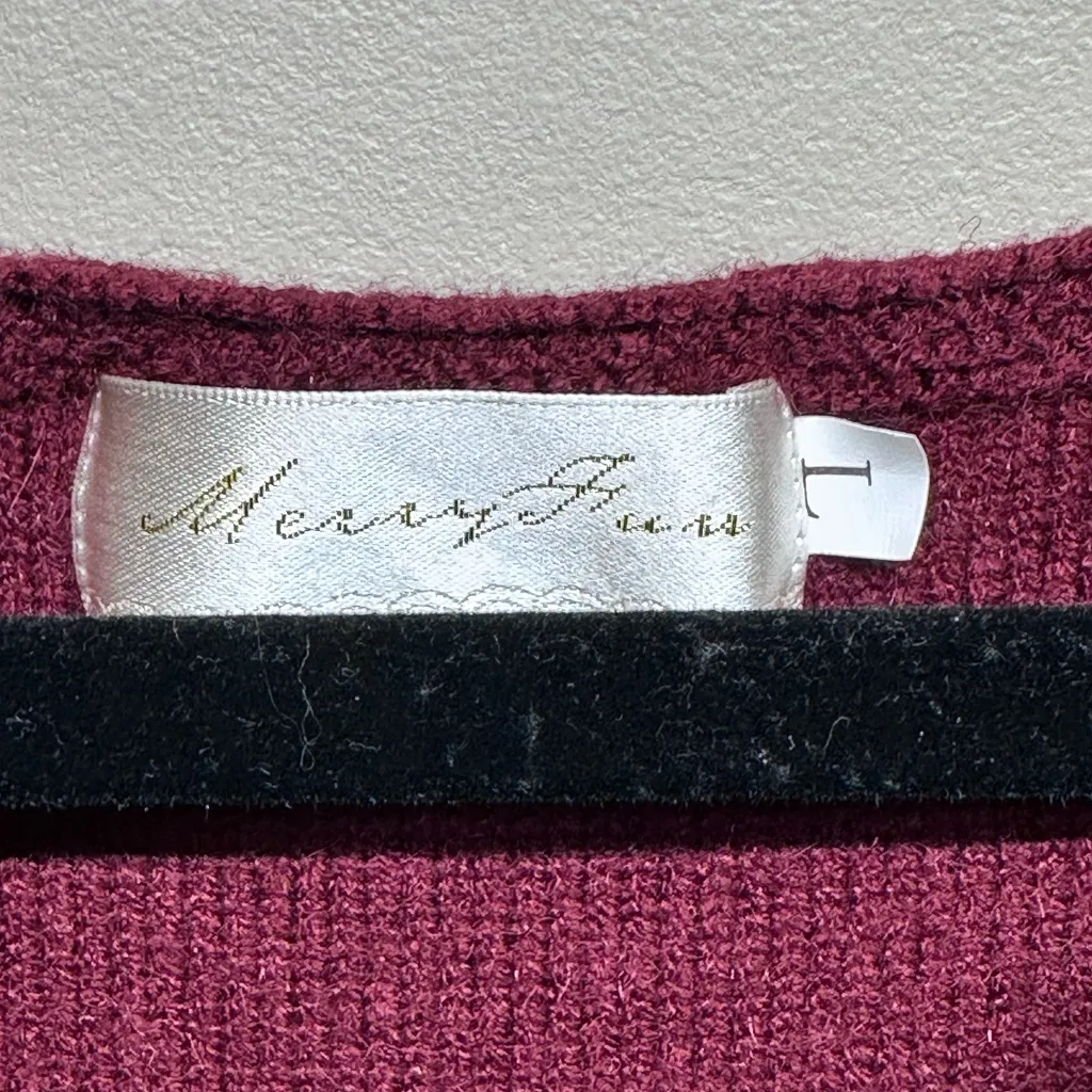 Women's Cable Knit Sweater - Image 4