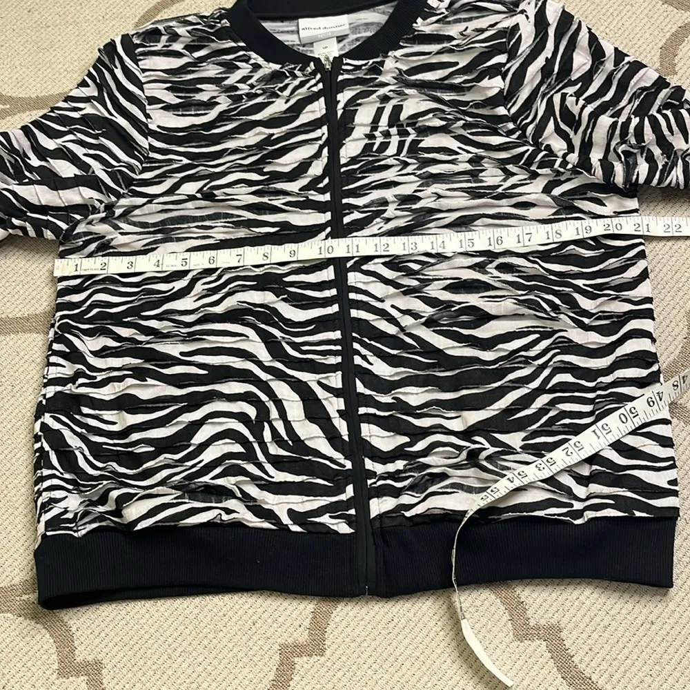 Alfred Dunner Upper East Side Zebra Print Bomber zip up Jacket - Image 6