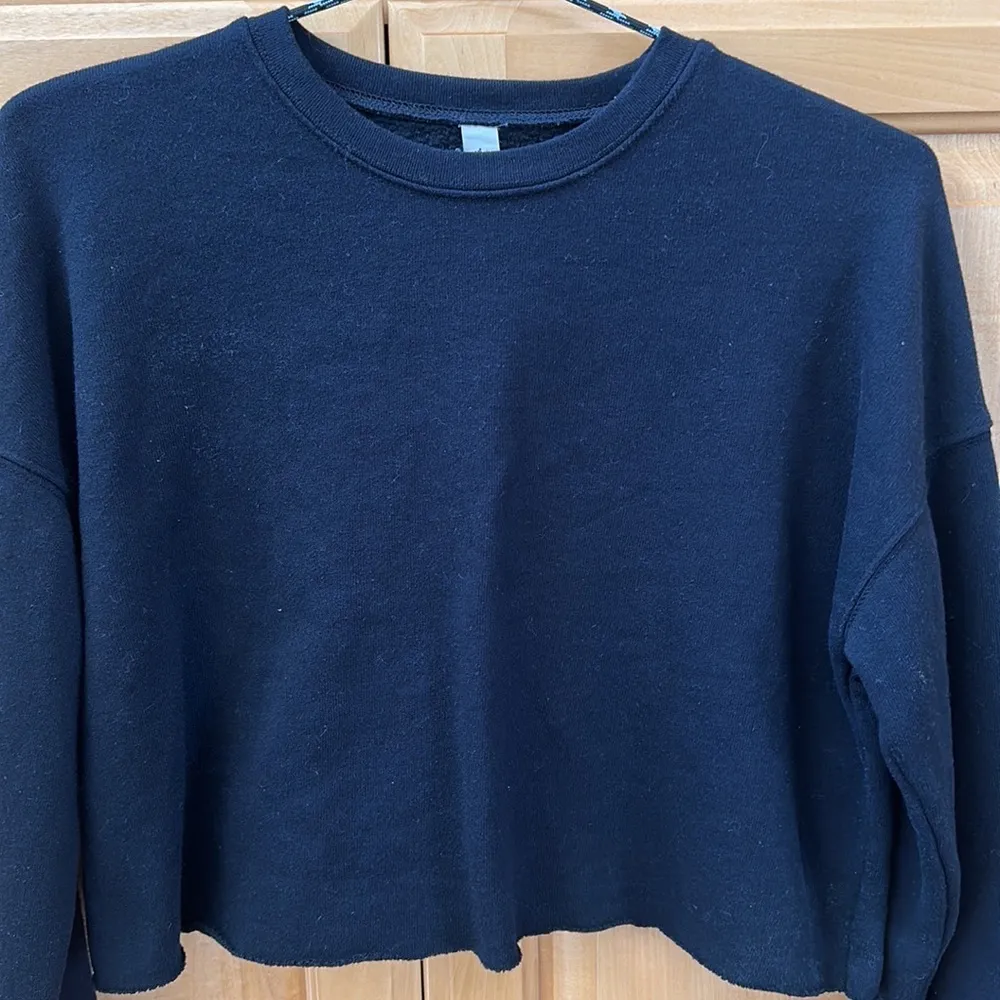 Alchemy Cropped Black Sweatshirt - Image 2