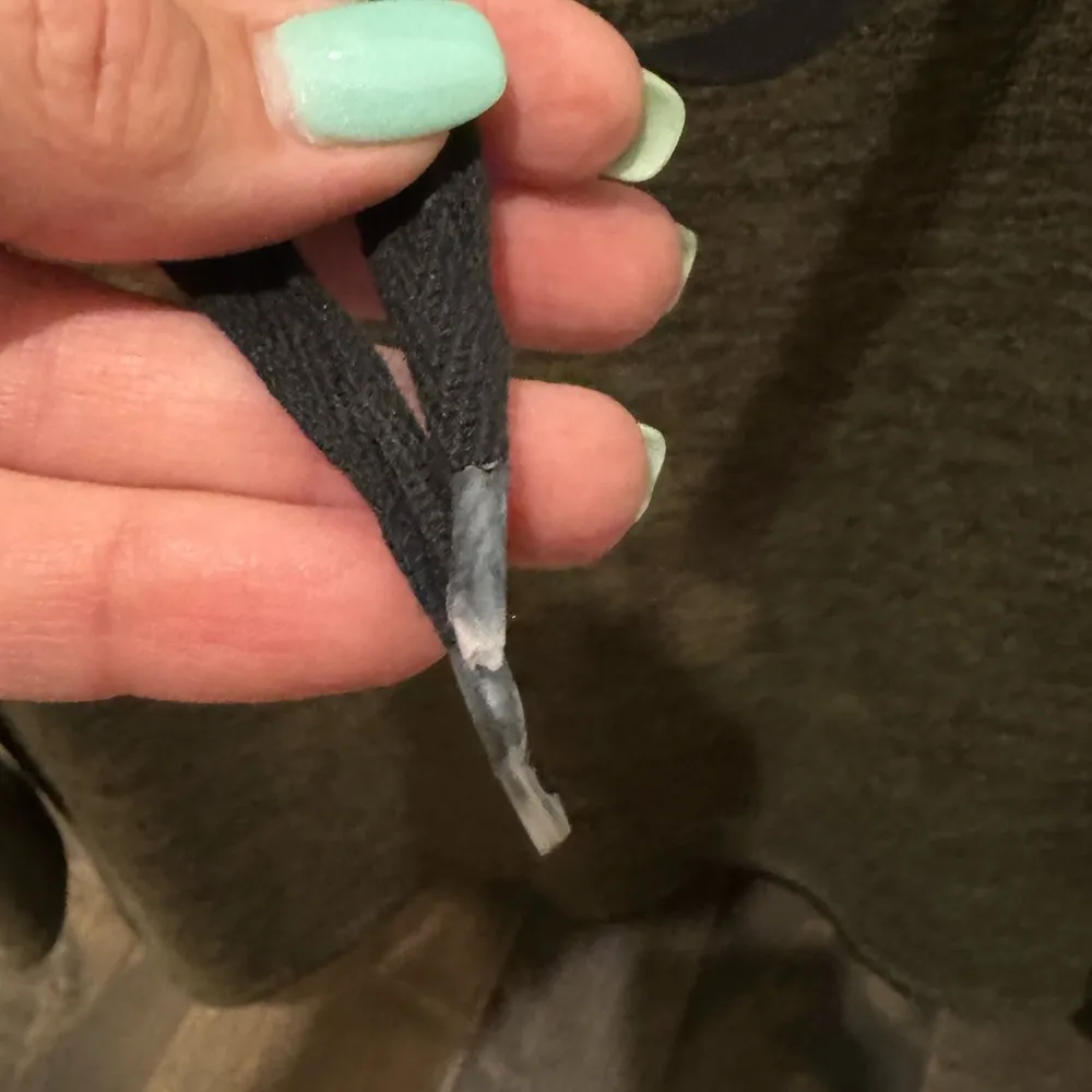 ELLAS MARA ANTHROPOLOGIE Olive Green Sweater Size S Black Laces at Neckline Boxy - Image 7