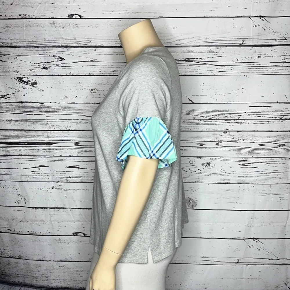 Crown & Ivy NWT Size XL Gray - Blue & White Plaid Ruffle Sleeve Knit Top Shirt - Image 2