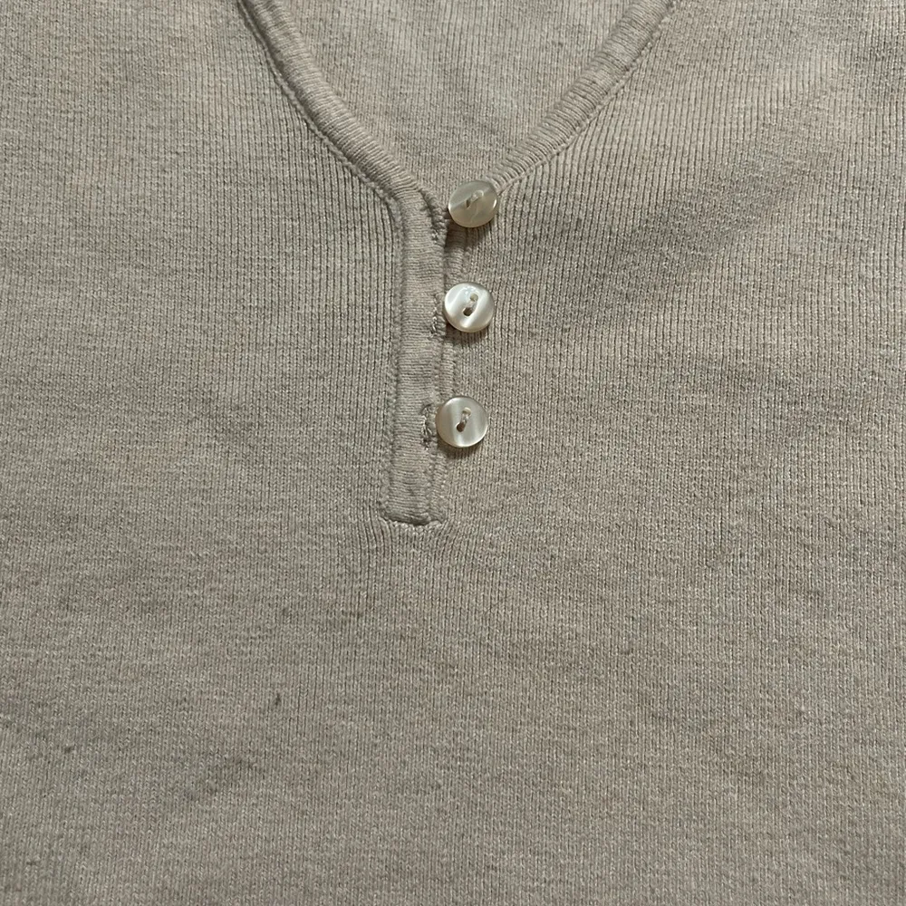 cream business casual v neck shirt S - Image 3