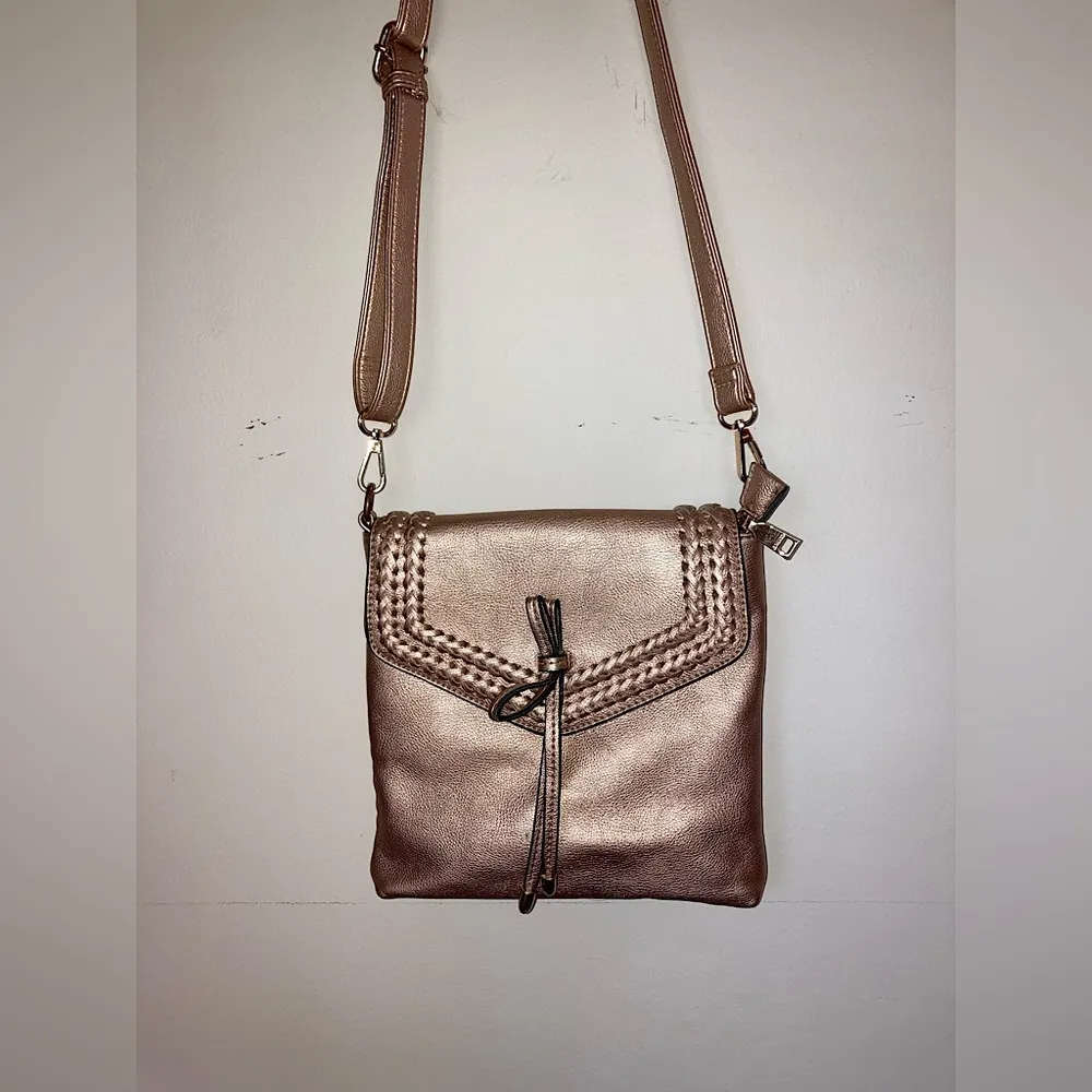 Rose Gold Crossbody Bow Purse - Image 7
