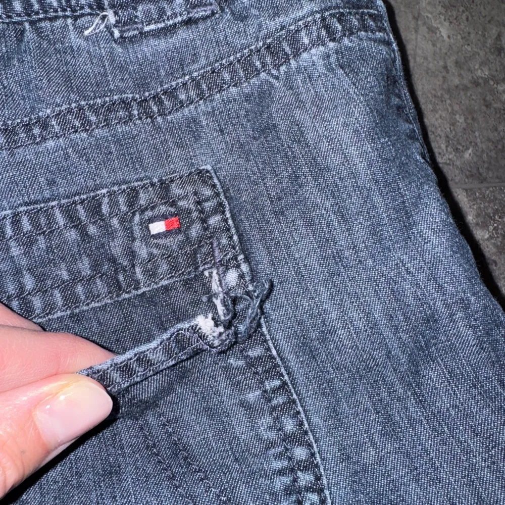 Tommy Hilfiger Shorts Size 10 - Image 6