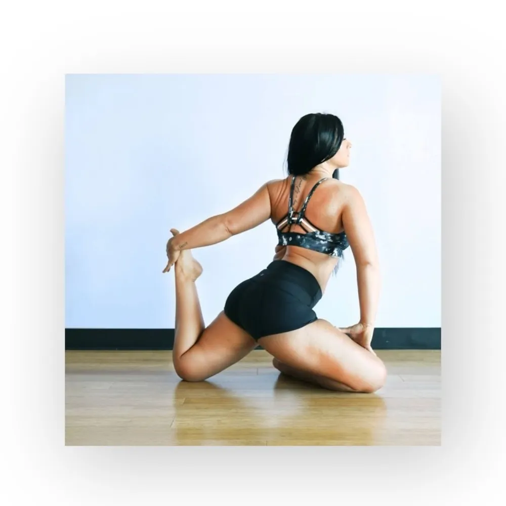 HTF: new Lululemon ॐ Wunder High Waist Yoga Running Short 2" Inseam ॐ Black 8 - Image 14