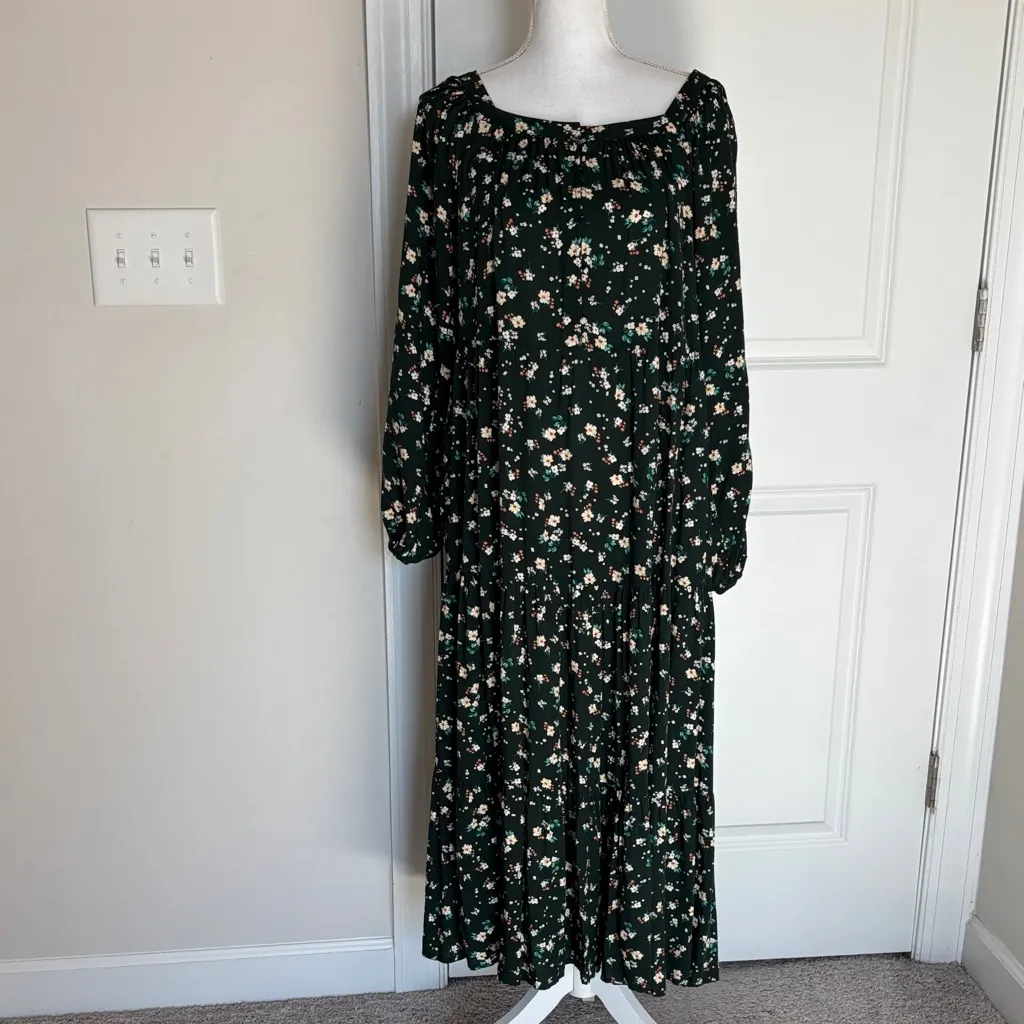 Old Navy Size Medium Long-Sleeve Tiered Floral Maxi Swing Dress with Pockets - Image 3