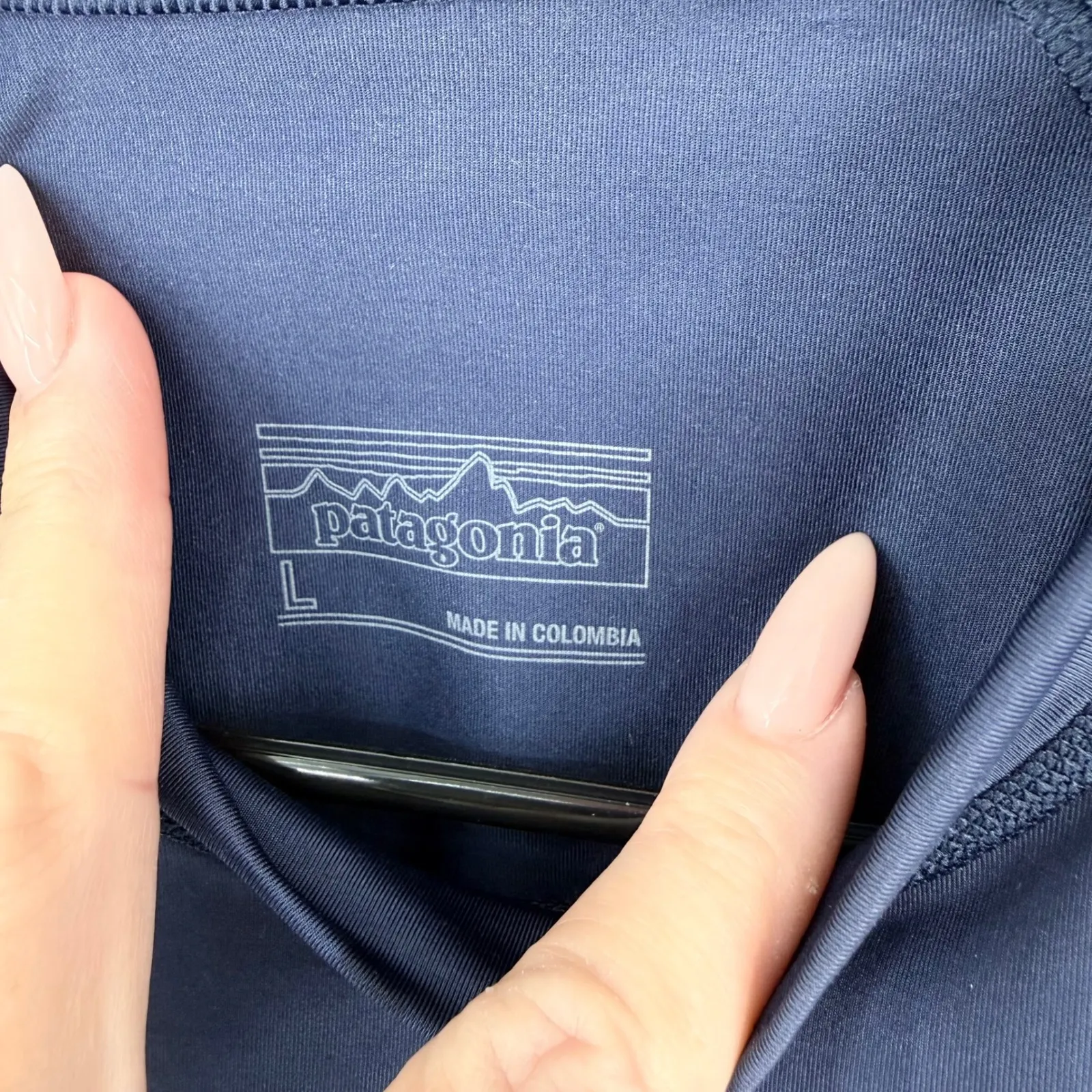 Patagonia Micro Swell Rashguard Short Sleeve Navy Lilac UPF Sun Protection Lg - Image 3