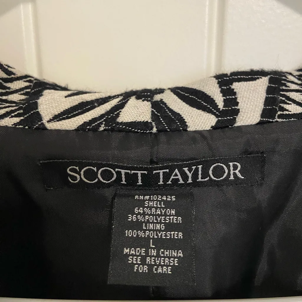 Scott Taylor women’s cream‎ black embroidered pattern shoulder pad blazer jacket Size L - Image 3