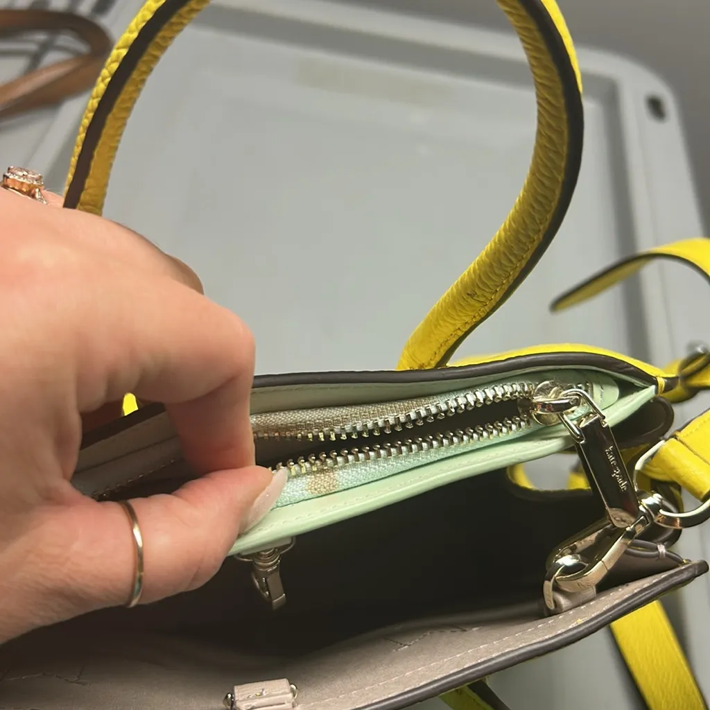 Brand‎ new only used once kate spade knott medium satchel in “yellow sesame” - Image 7