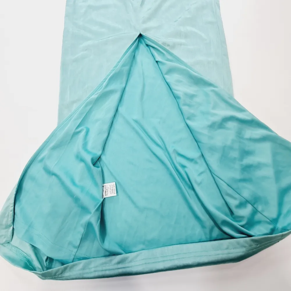 Superdown Joana Maxi Skirt in Teal - Image 9