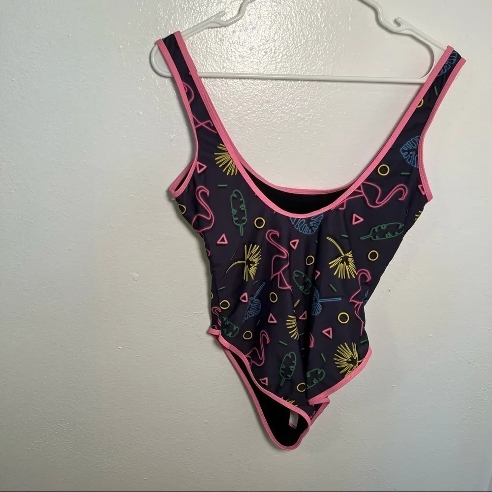 Undercurrent Vacay Vision Graphic One - Image 8