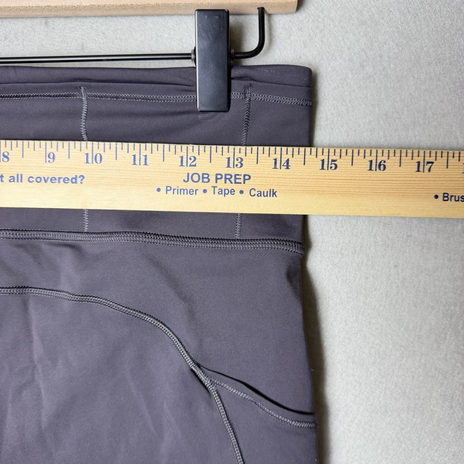 Lululemon Fast Free Crop Nulux 19" Dark Gray Reflective Detail Women's Size 8 - Image 10