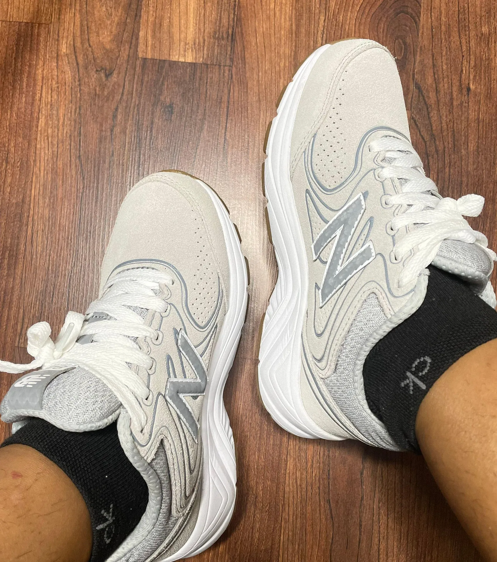 New Balance 840 V2 Walking shoe 🤎 - Image 3