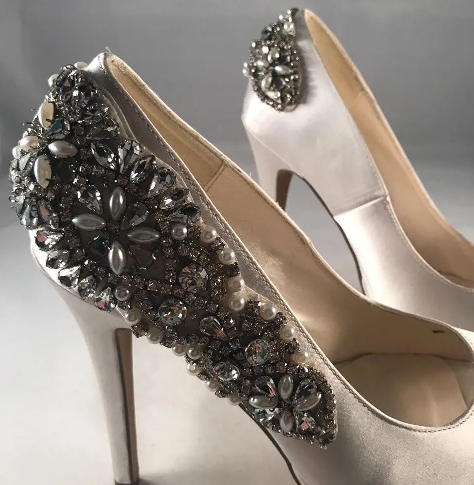 Cynthia Ivory Satin Pump - Image 7