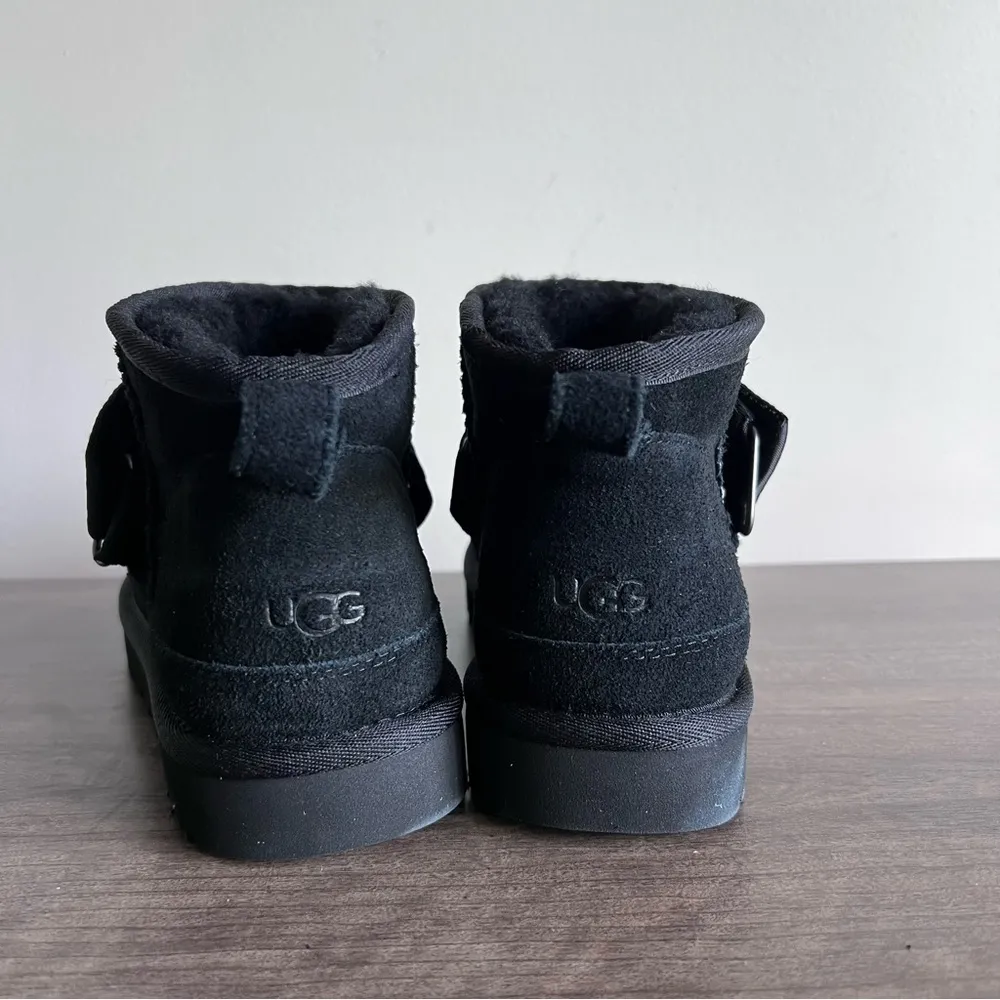 UGG Classic Ultra Mini Hybrid Women's Boot Size 7 - Image 4