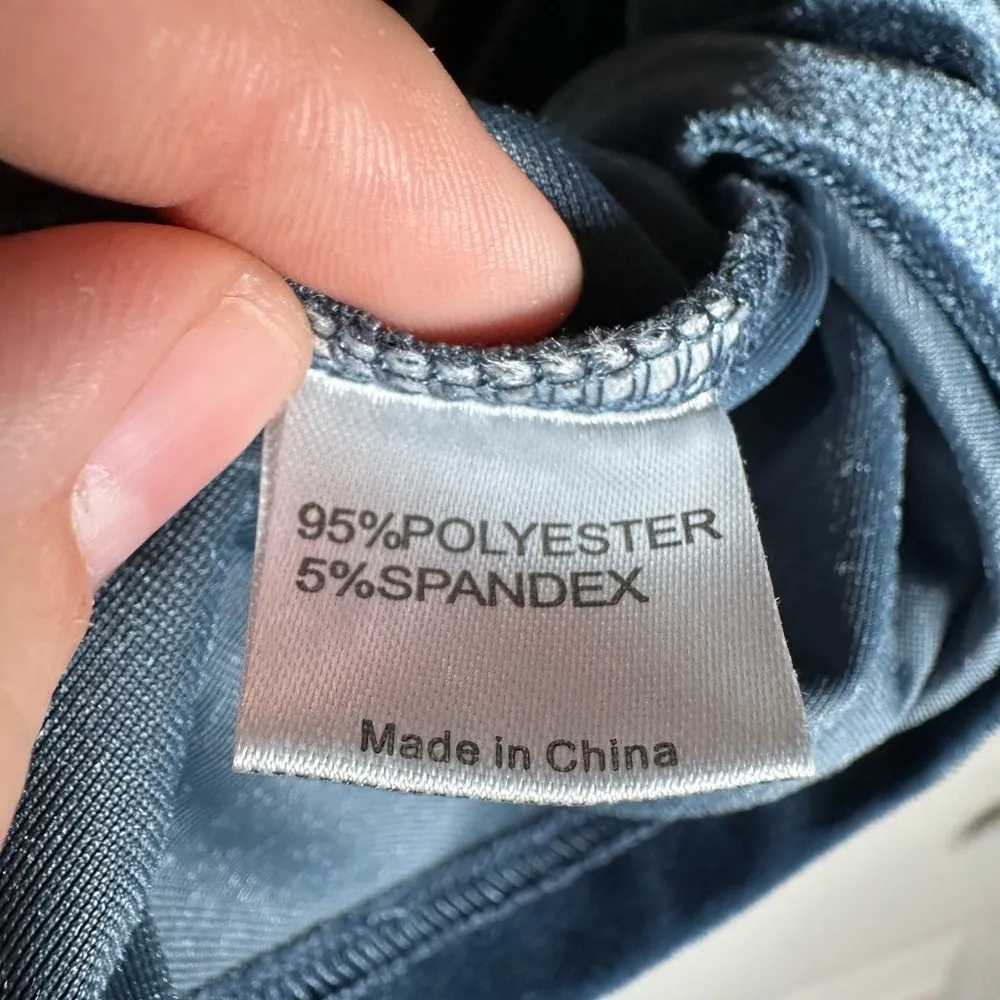 Blue Guberry Long Sleeve Velvet V - Image 9