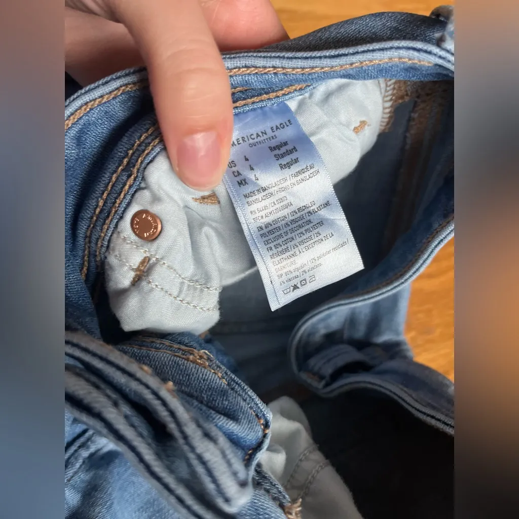 American Eagle kick boot jeans size 4 - Image 5