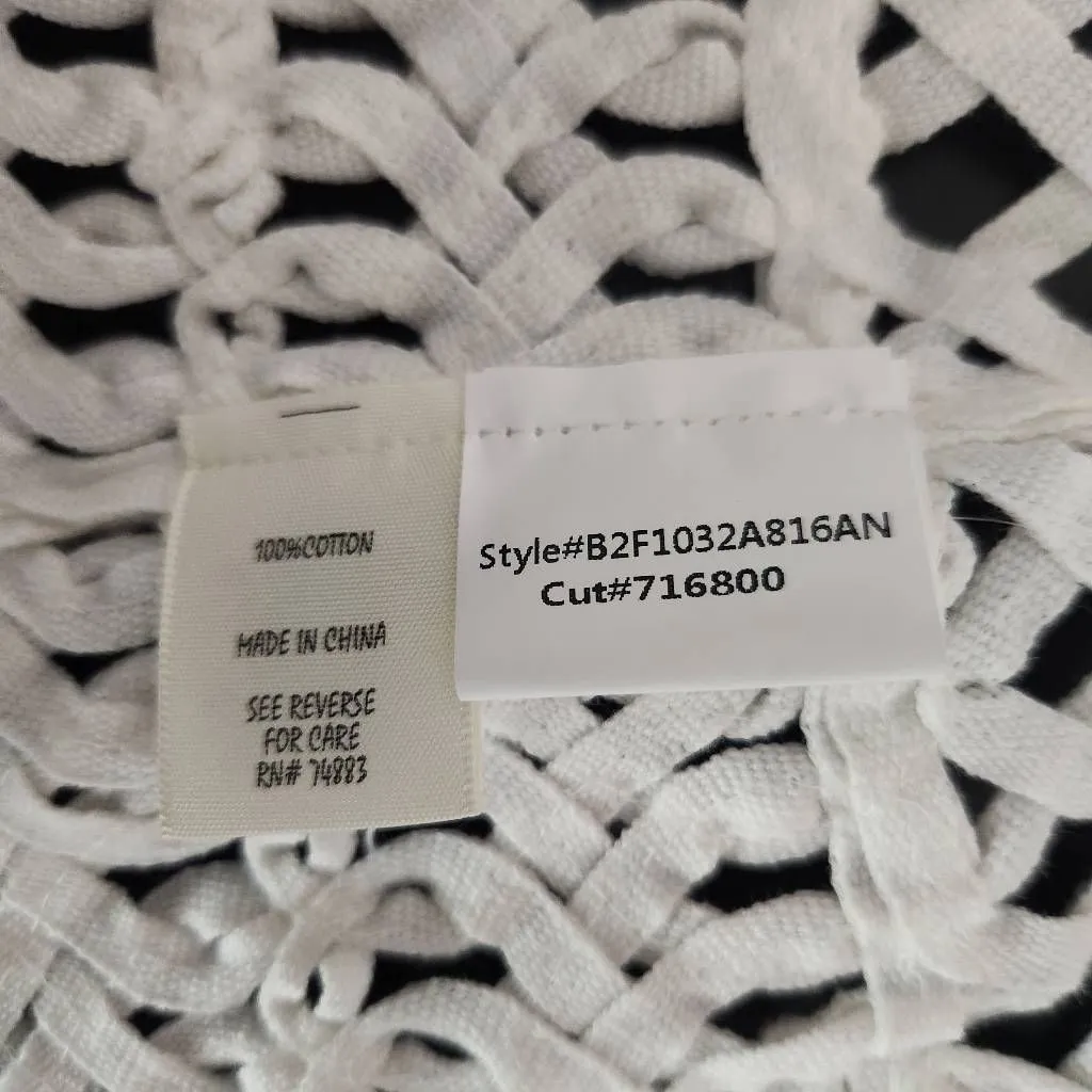 Adiva White Woven Vest NWT Size XL White Open Weave Swim Cover - Image 7