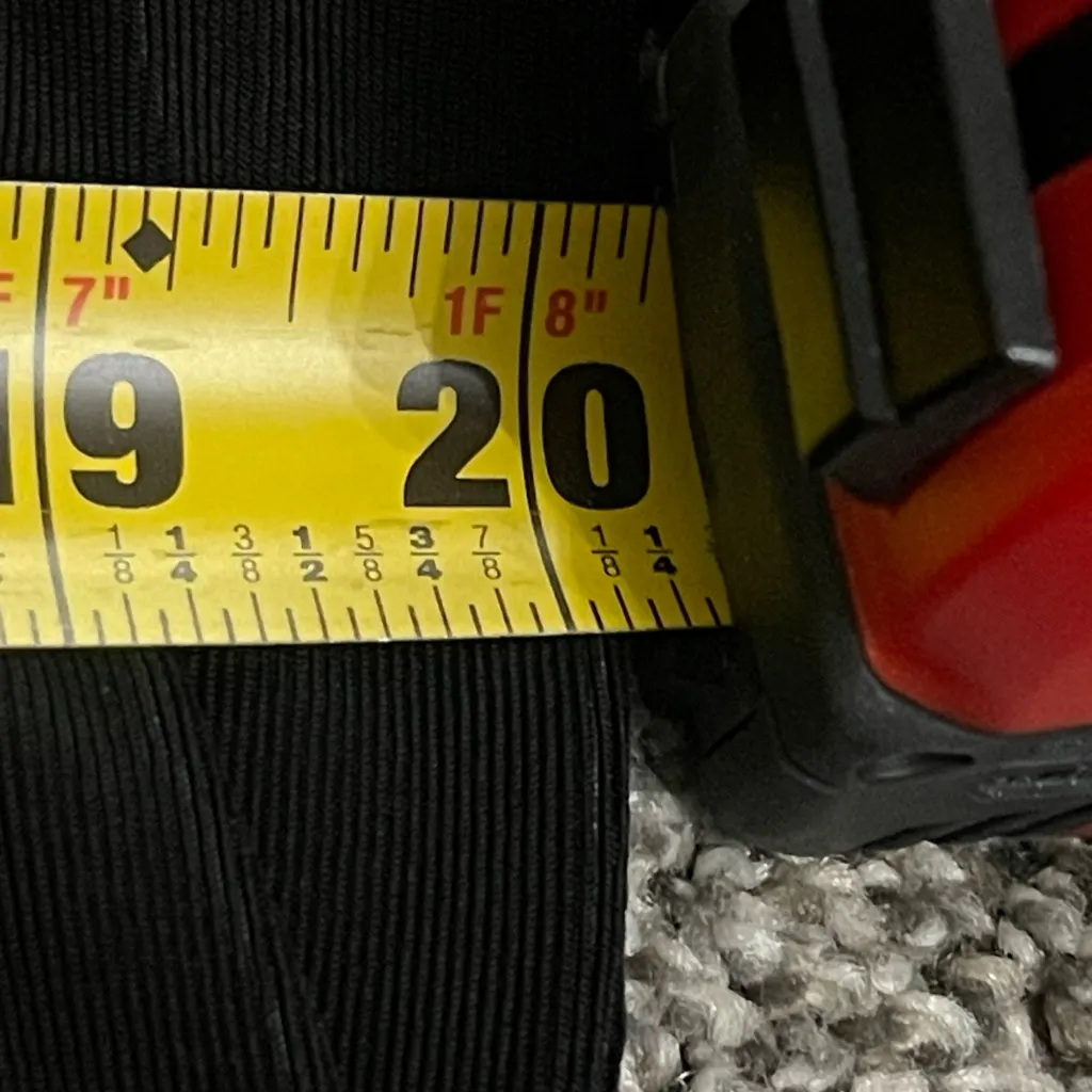 Slinky Brand Black Crisscross open lattice cutout 3/4 sleeve Keyhole Neck Top L - Image 10