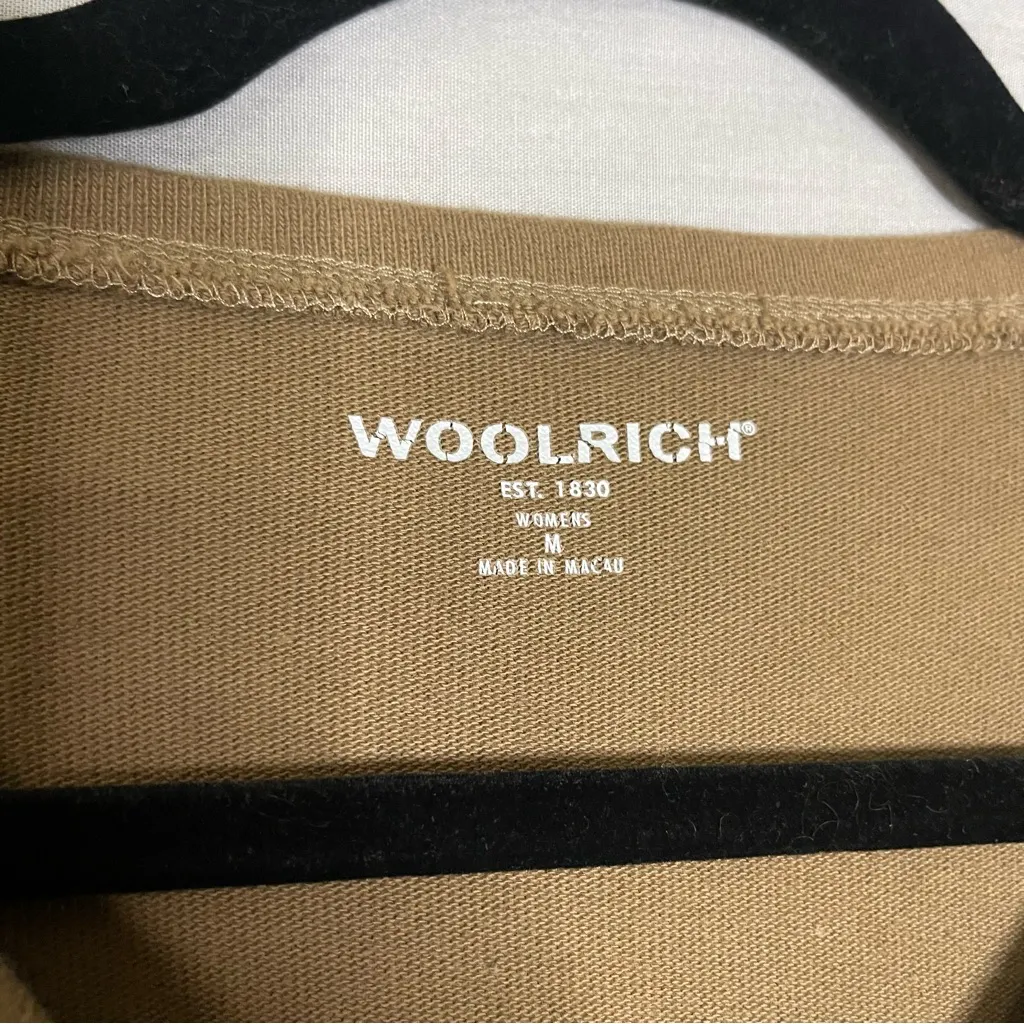 Woolrich 100% Cotton Basic Longsleeve Women’s Size M W/ Pocket‎ Dark Khaki Brown Tan Size M - Image 4