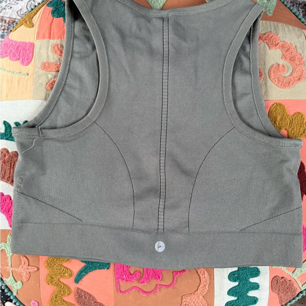 Gray/Green Sleeveless Zip - Image 2