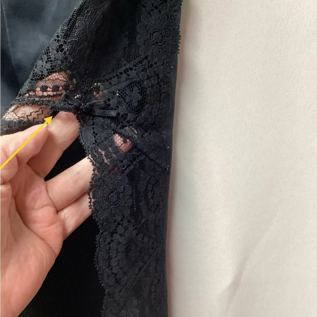 Vassarette Vintage nylon half slip. Size Small - Image 4