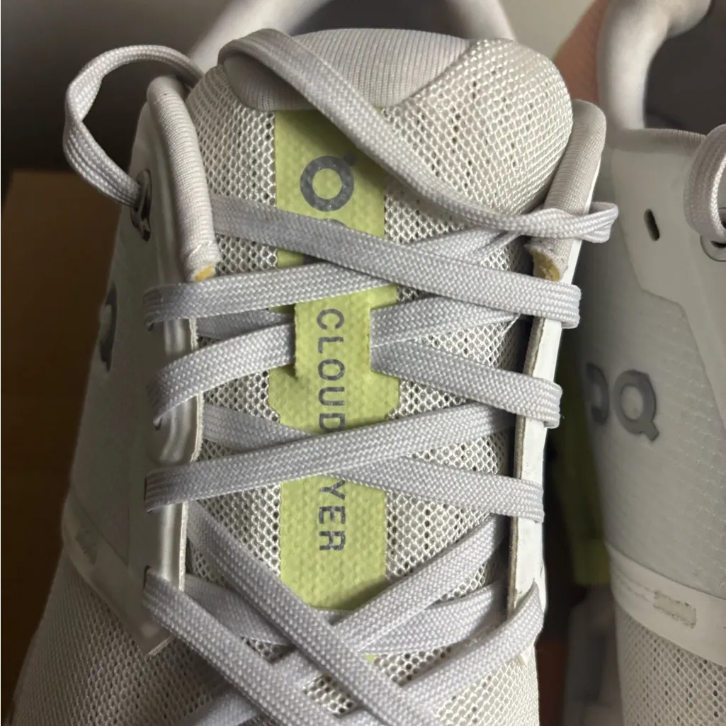 Women's Cloudflyer 4 | White & Yellow | On Size 10.5 - Image 3