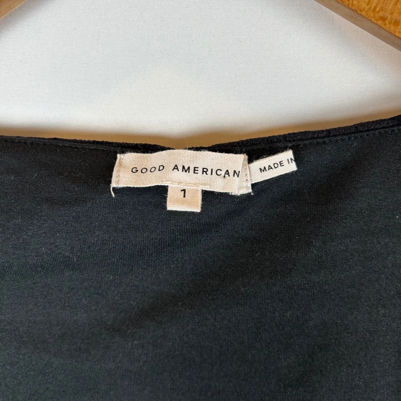 Good American Black Ruched Long Sleeve Square‎ Neck Crop Top - Image 3