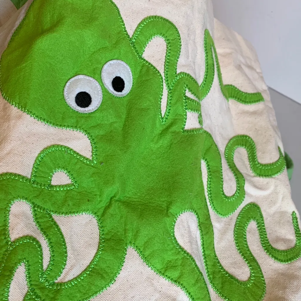 Large Cotton Canvas Large Octopus Bucket Tote Bag with Inside Zippered Pocket Green - Image 8