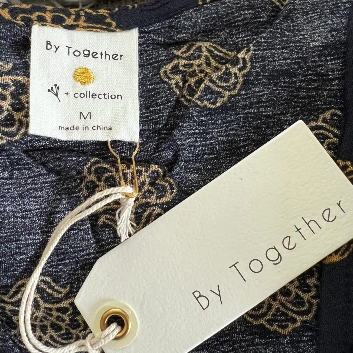 BY TOGETHER V Neck Front Tie Blouse Top Sz M Blue Gold Kimono Sleeve Boho NEW - Image 7