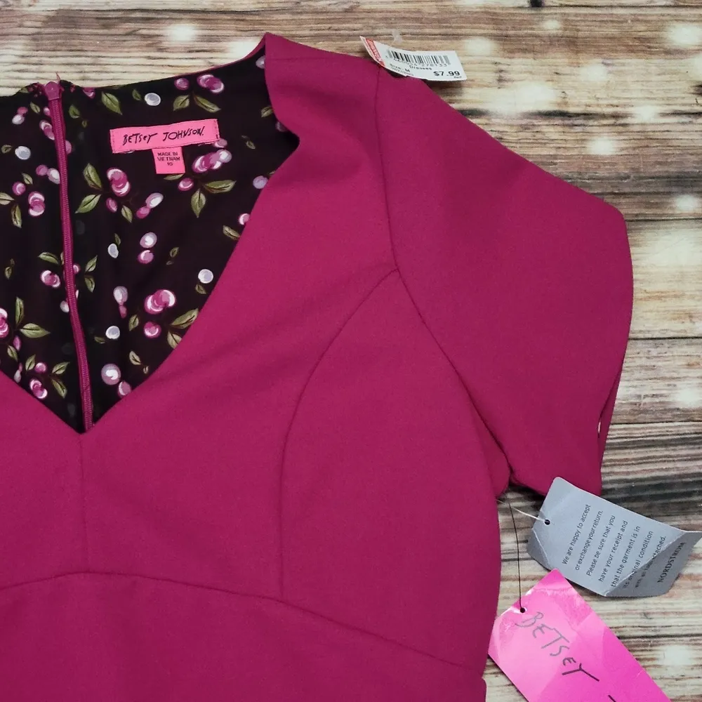 Betsey Johnson Short Sleeve Stretch Crepe Dress with Cherry Lining Pink … - Image 3