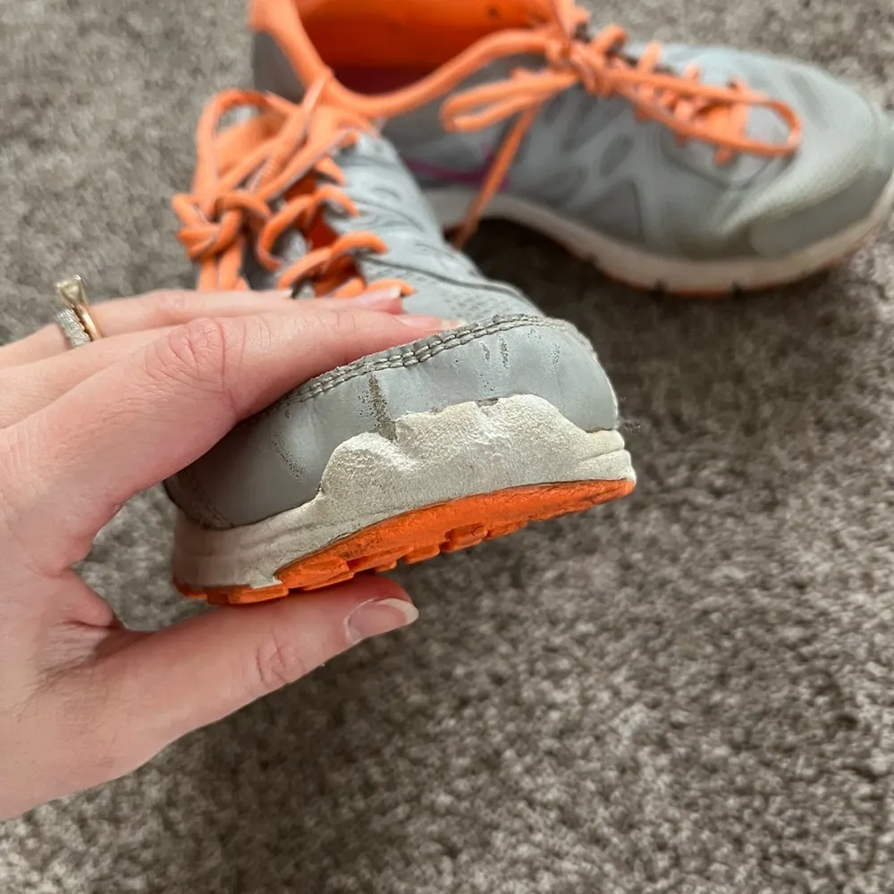 Nike Gray and Orange Athletic Training Shoes - Image 2