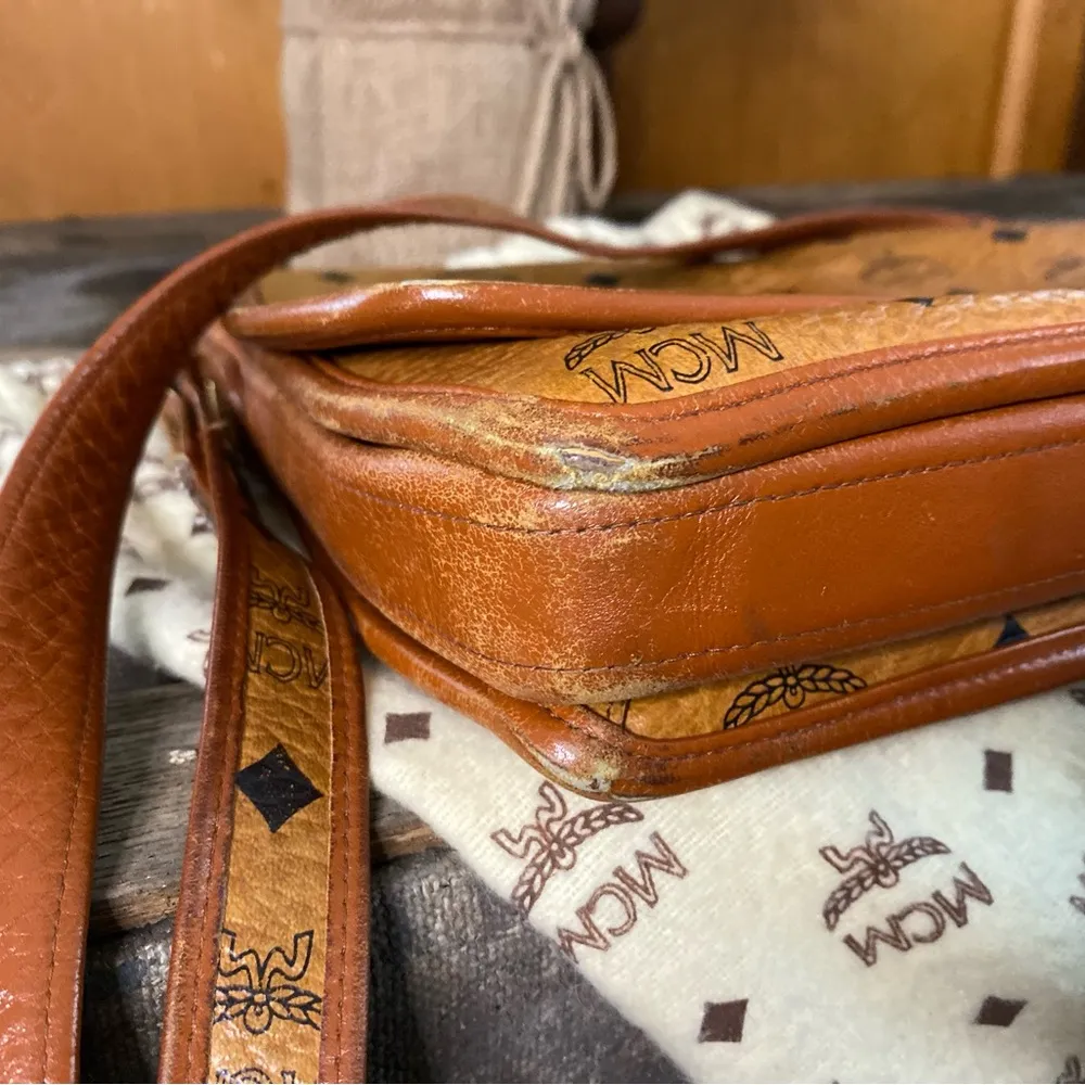 Authentic Vintage MCM Bag/Crossbody w/Clutch Wallet & Dust Bag - Image 9