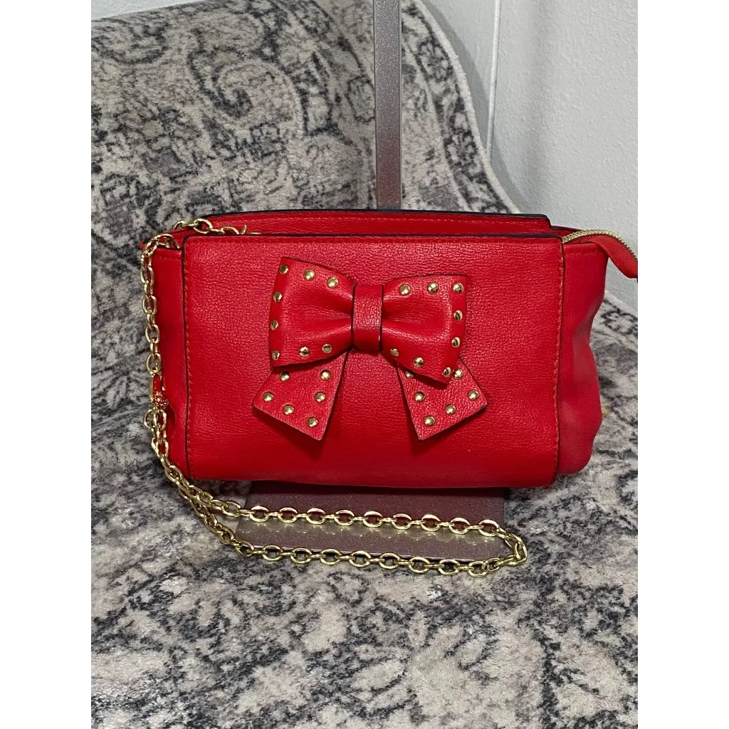 Betsey Johnson Bow Shoulder Crossbody Bag in Red - Image 5