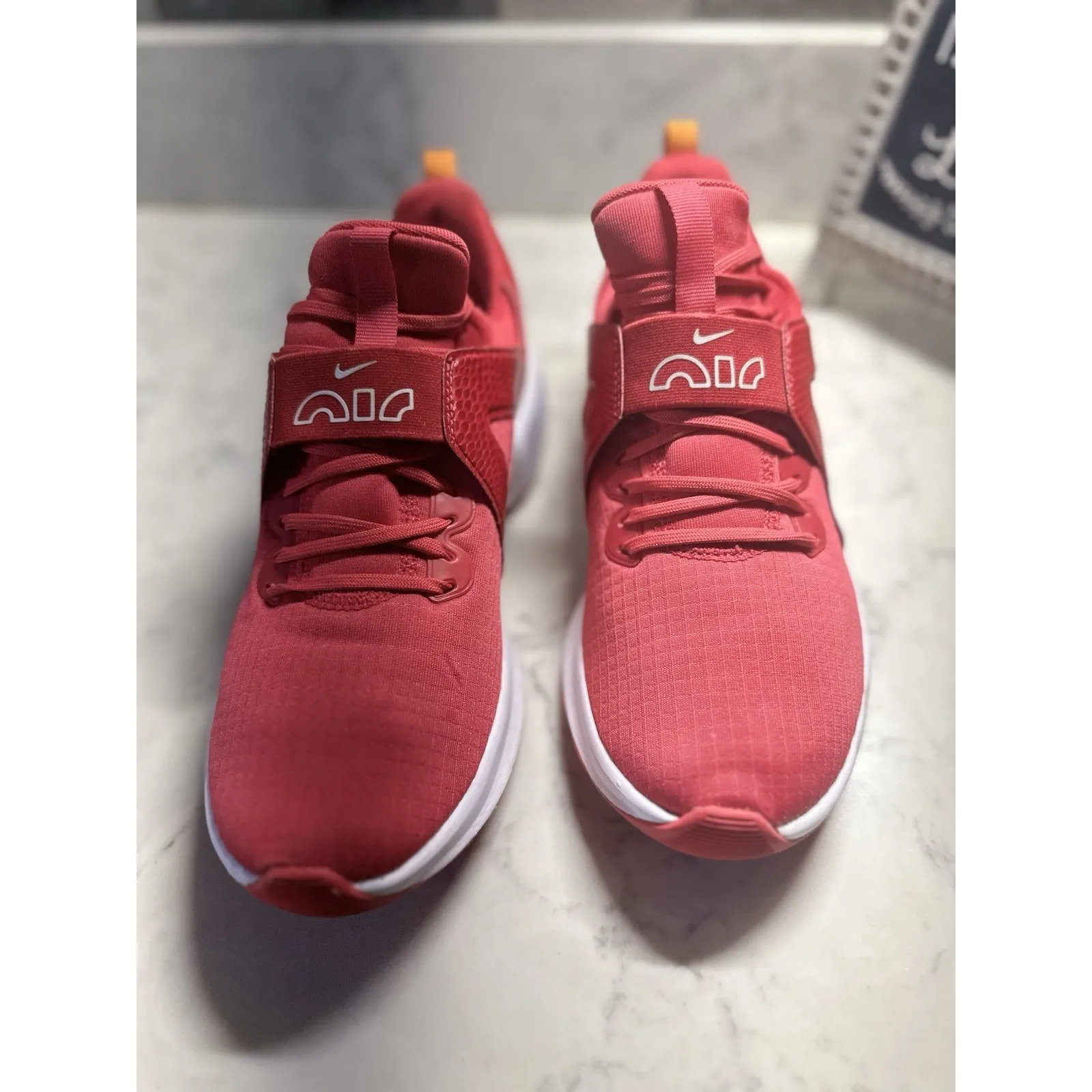 Nike Shost  - Image 7