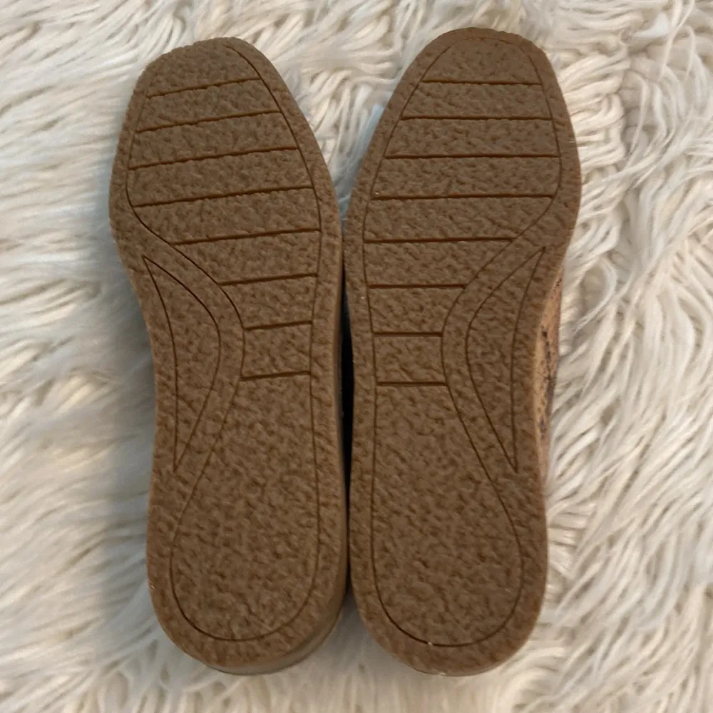 SARTO SHOES size 8M leather color tan and black brand new see all photos - Image 6