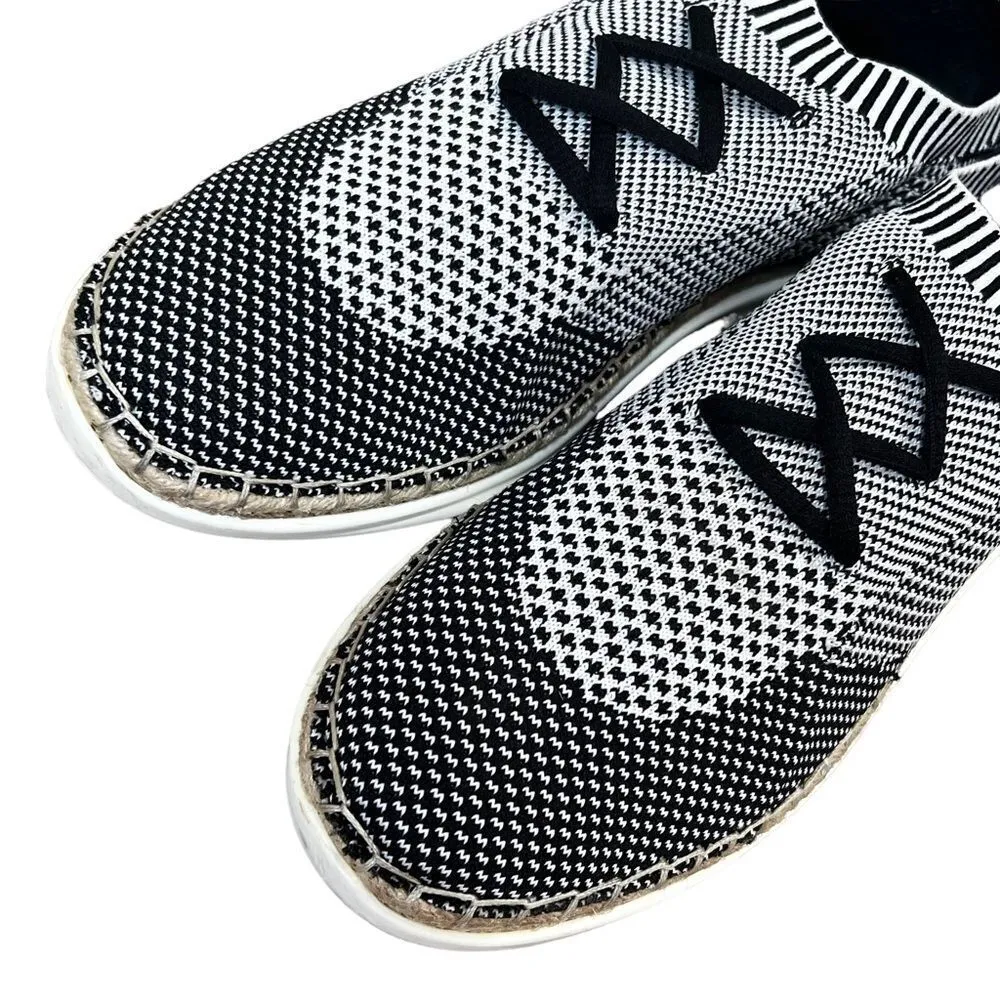 Vince Camuto AFFINA Synthetic Knit Fabric Slip-On Sneaker - Image 4