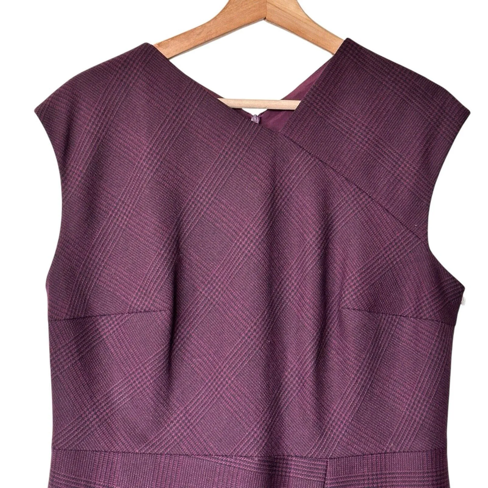 NWT Hugo Boss Dechesta Plaid Sleeveless Pencil Dress feminine luxury 10 - Image 7