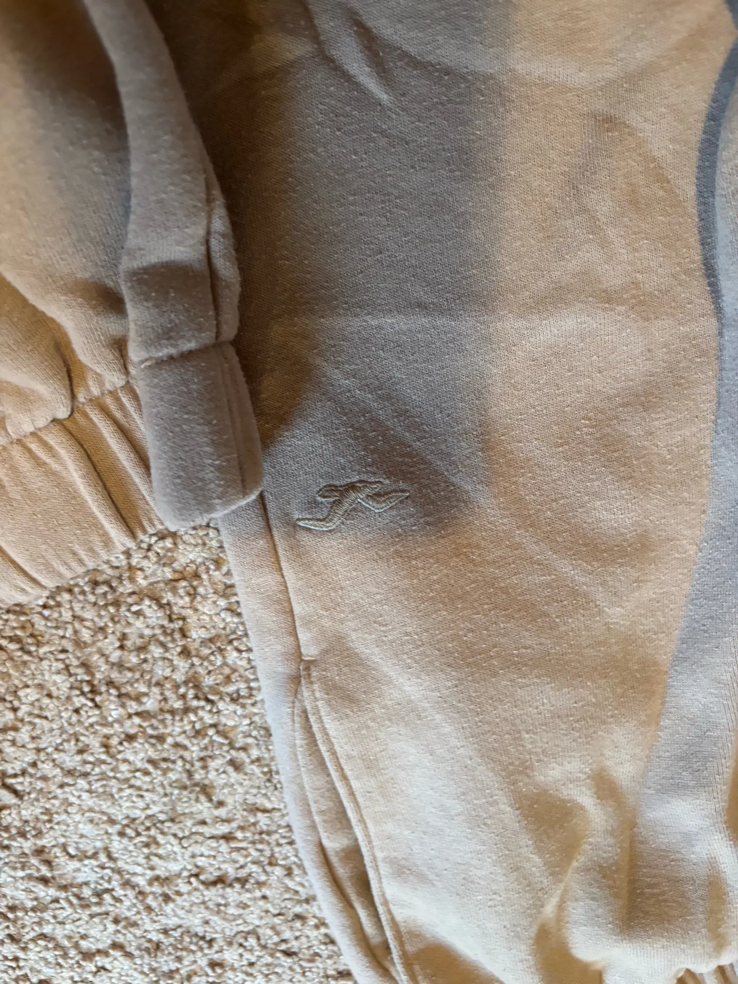 Brown Hollister cuffed sweatpants size small - Image 3