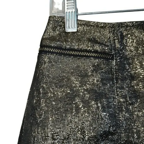 URBAN OUTFITTERS SILENCE &‎ NOISE Gold Metallic Mini Skirt NWOT Size 2 - Image 3