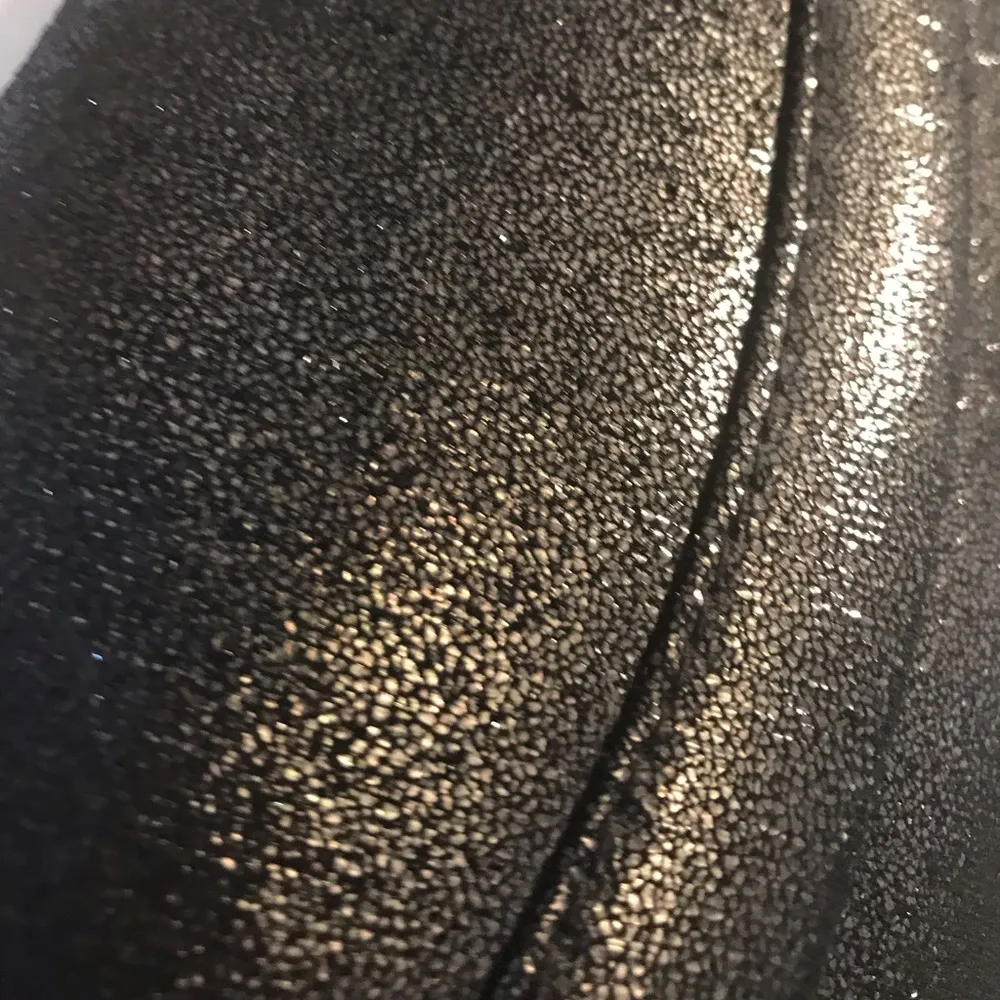 Clutch Black Glitter Crackle Design - Image 3