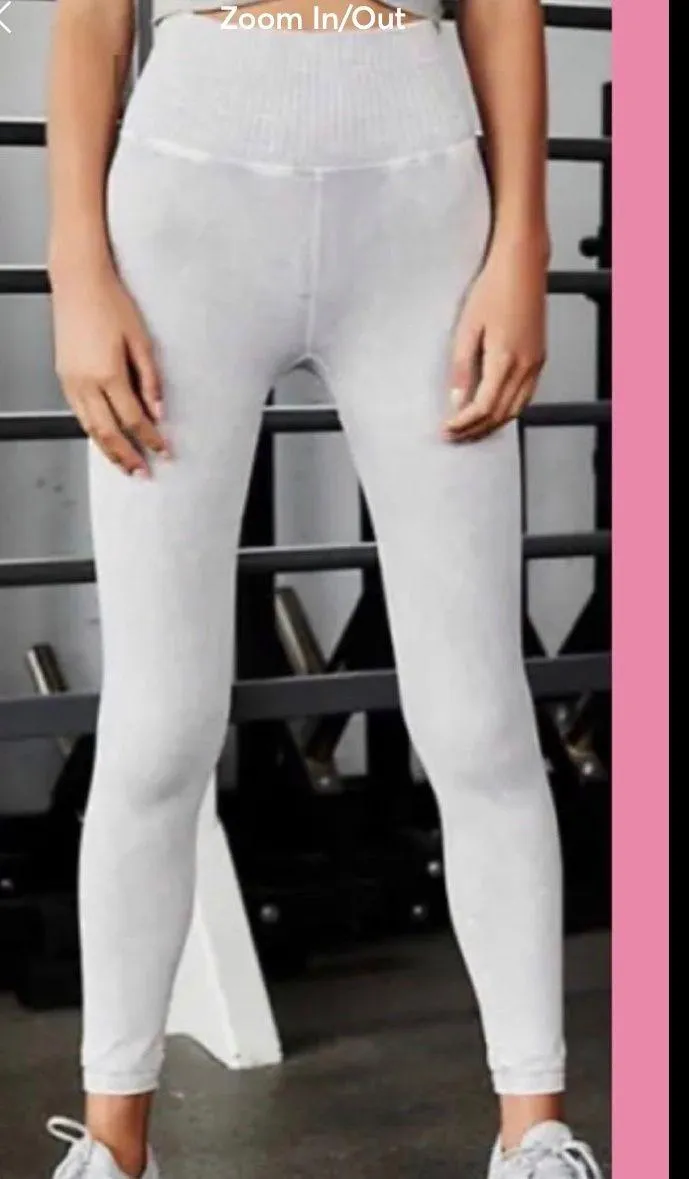 Good Karma Leggings - Image 6