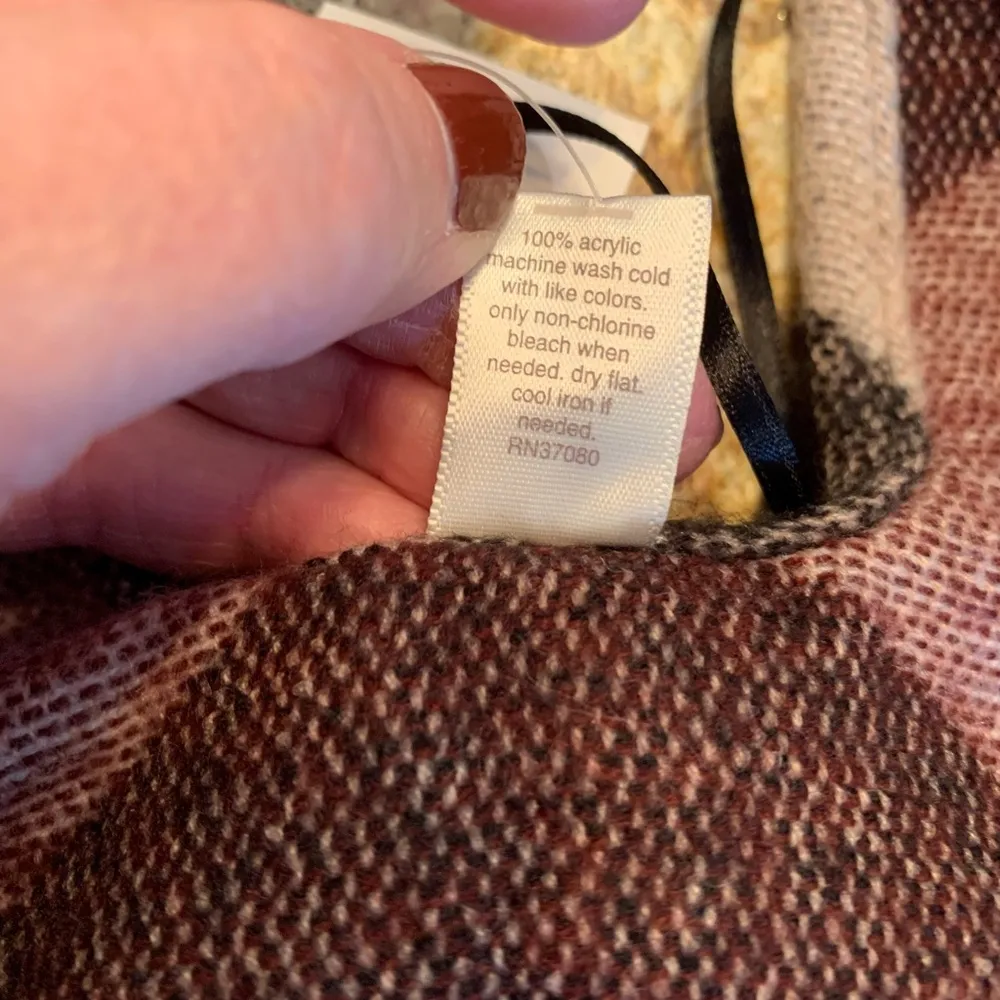 NEW Cato Women's Blanket Wrap Chic Shawl Cape Poncho One Size Fringe - Image 5