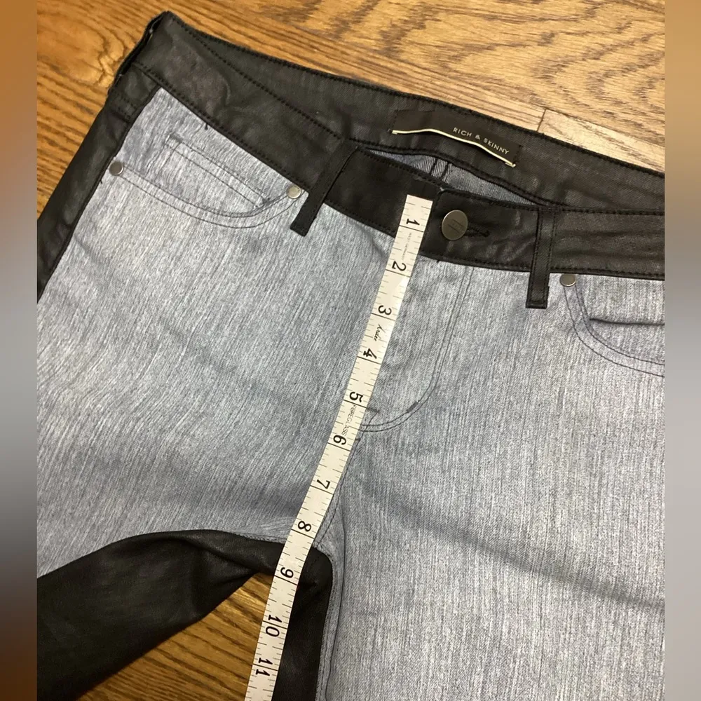 Rich and Skinny two toned jeans.  Size 29..Like new! - Image 9