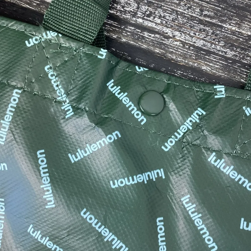 Lululemon Green Small Shopping Tote Bag - Image 4