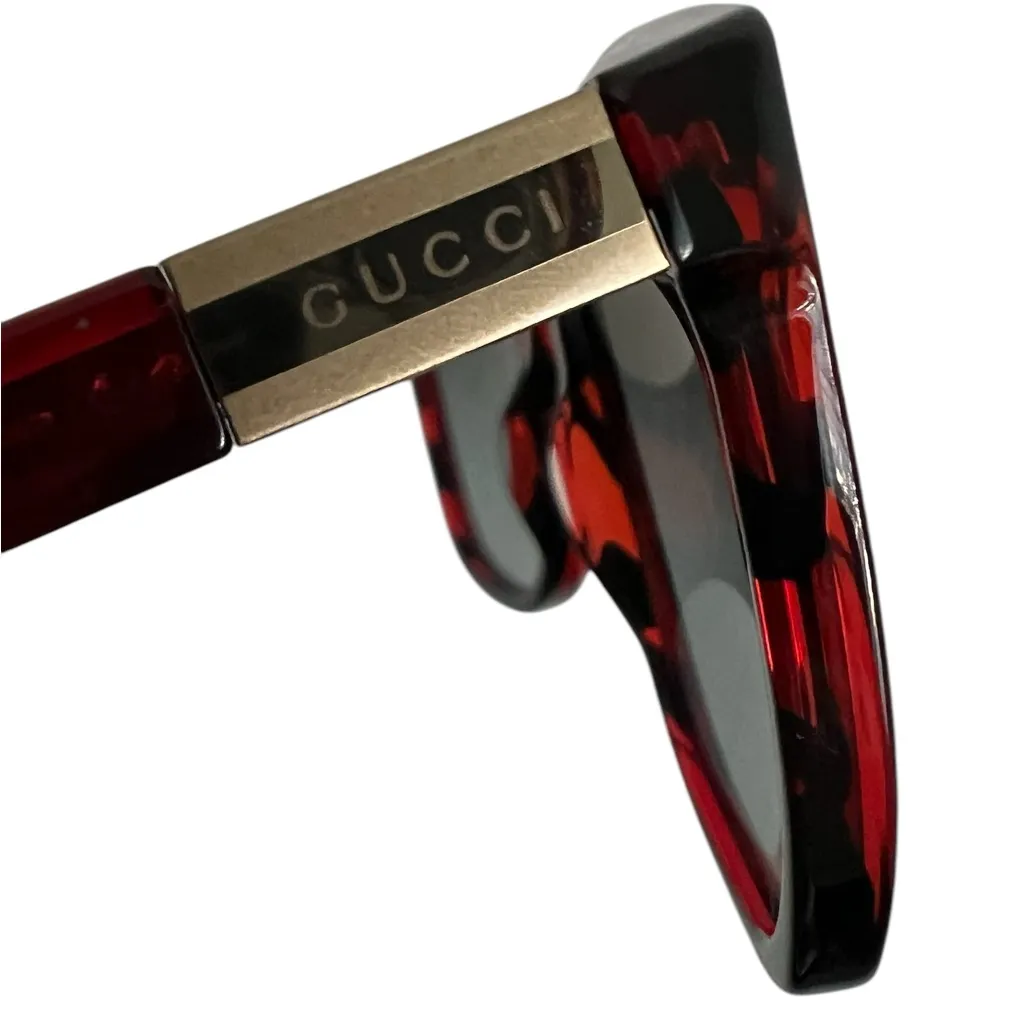 Gucci Red and Black Cat-Eye Gradient Sunglasses - Image 13