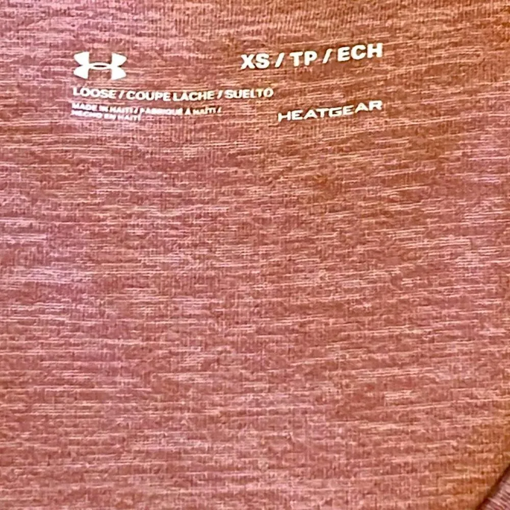 Under Armour V-Neck Heatgear‎ Shirt. Size XS. Dusty Rose - Image 2